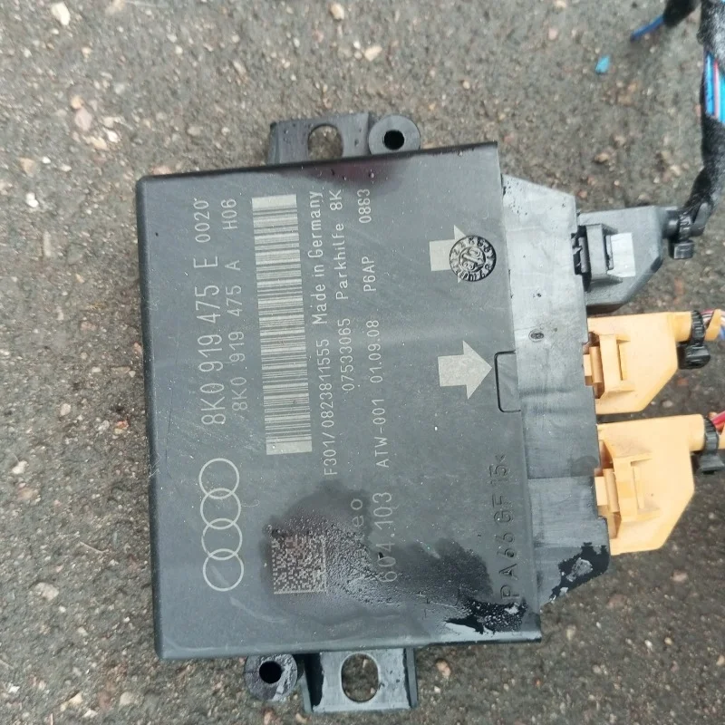 Блок управления парктроником Audi A4B8 2009 8K0919475E 8K2