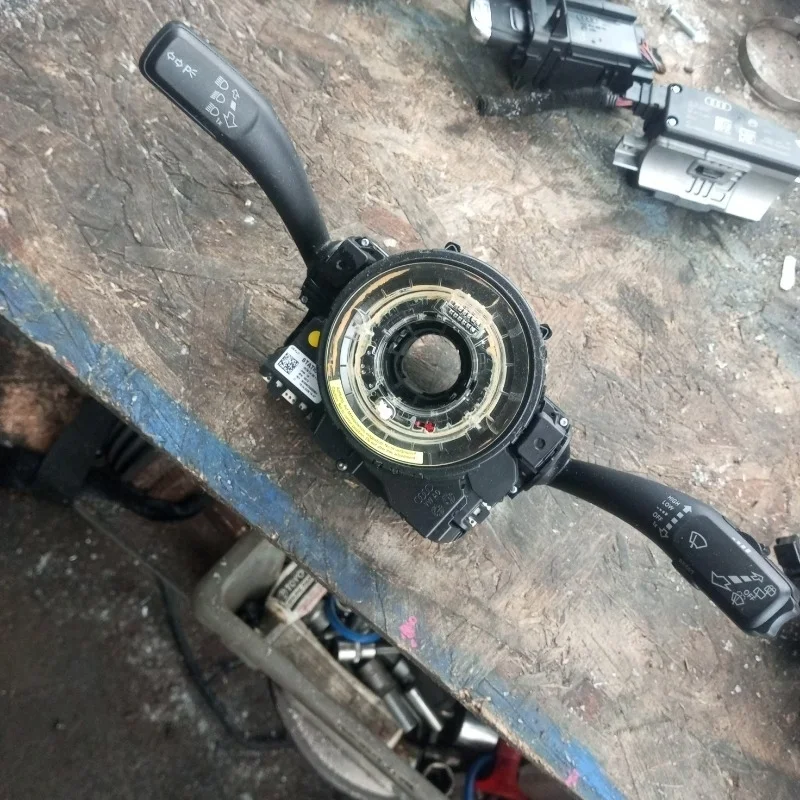 Шлейф-лента Audi A4B8 8K0953568F