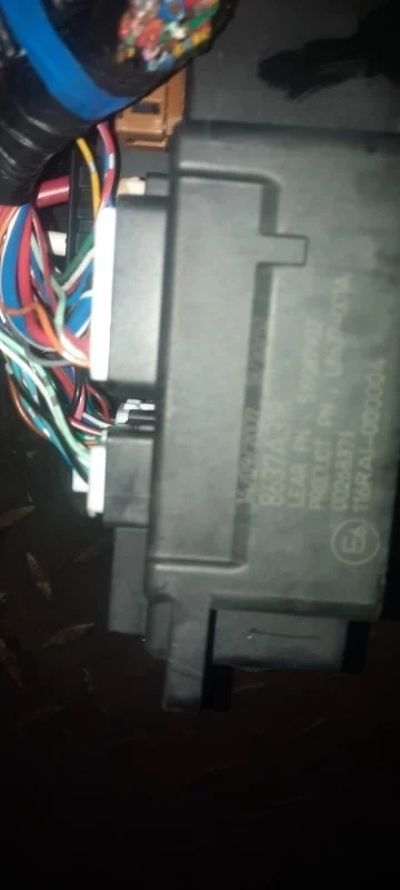 Блок комфорта Mitsubishi Outlander 2011 8637A318 CW5W 4B11