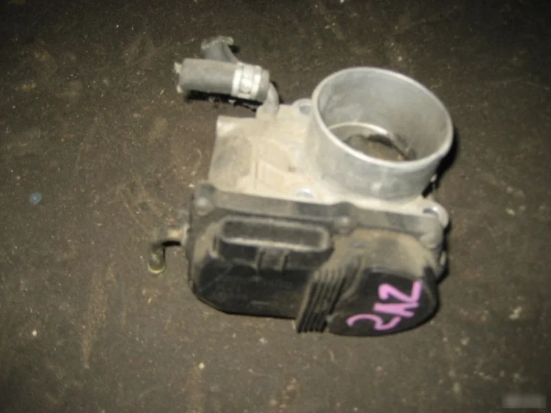 Заслонка дроссельная Toyota Avensis 2001-2006 AZT251 2AZFSE