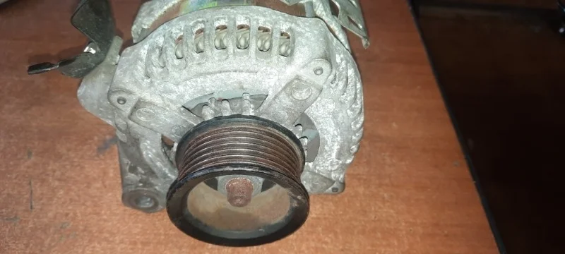 Генератор Toyota Avensis 2003-2006 2706028190 AZT250 1AZFSE