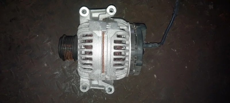 Генератор Audi A4 2010-2016 06H903016L B8