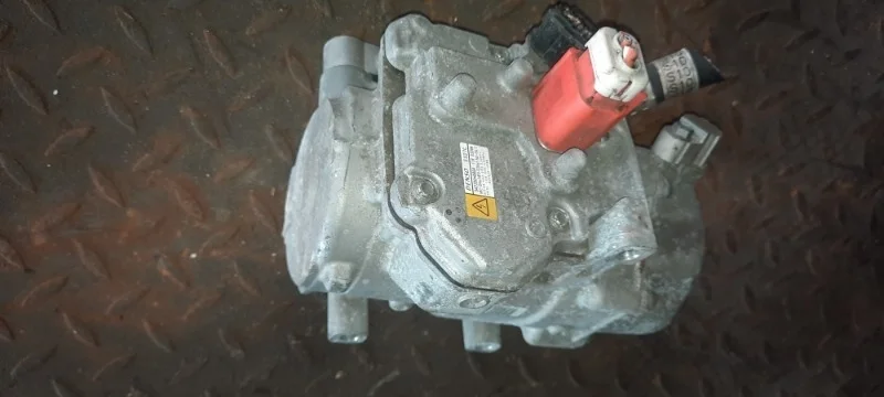 Компрессор кондиционера Lexus RX450H 2017-2024 8837048070 AGL20W 2GRFXE