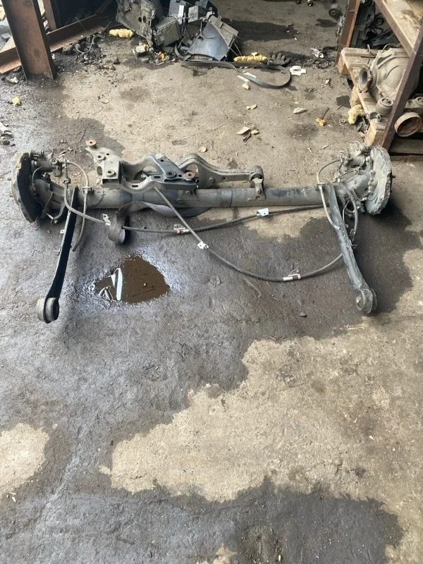 Балка подвески Nissan MAXIMA 2002 555012Y000 A33 VQ20, задняя