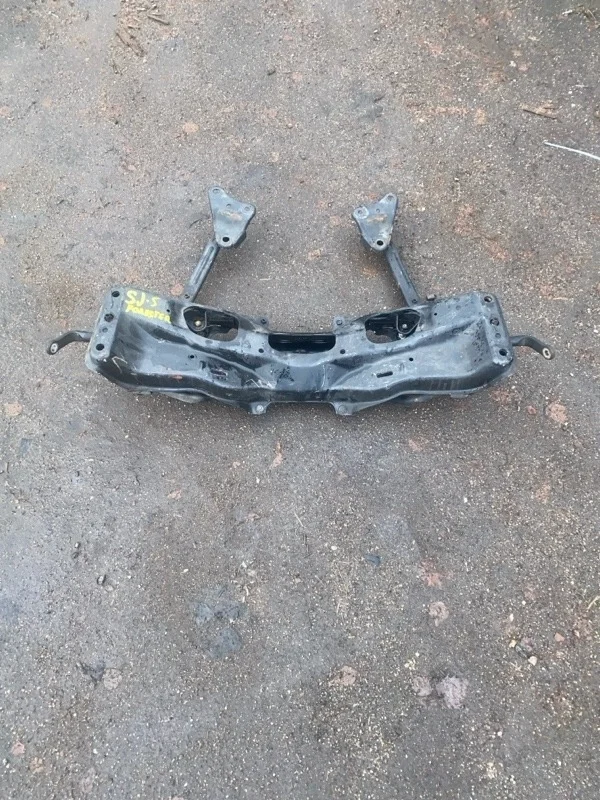 Подрамник Subaru Forester 2014 20101SG000 SJ5 FB25, передний