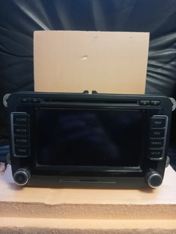 Магнитола Volkswagen Touran 1T0035680C 1T2