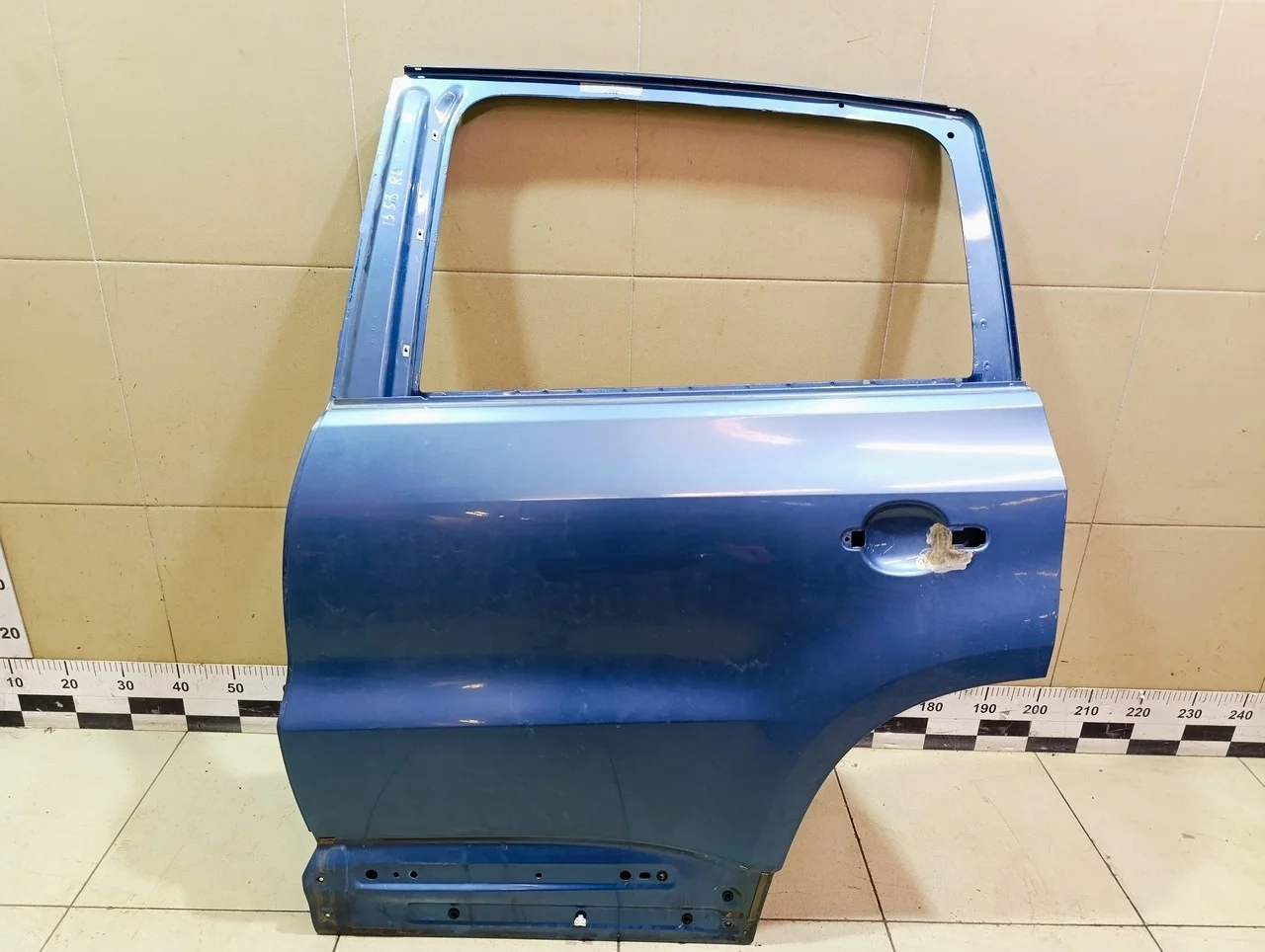 Дверь задняя левая Tiguan 2011-2016