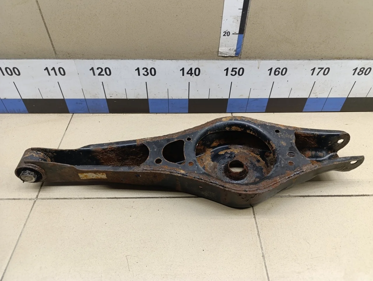 Рычаг задний нижний Passat [B6] 2005-2010