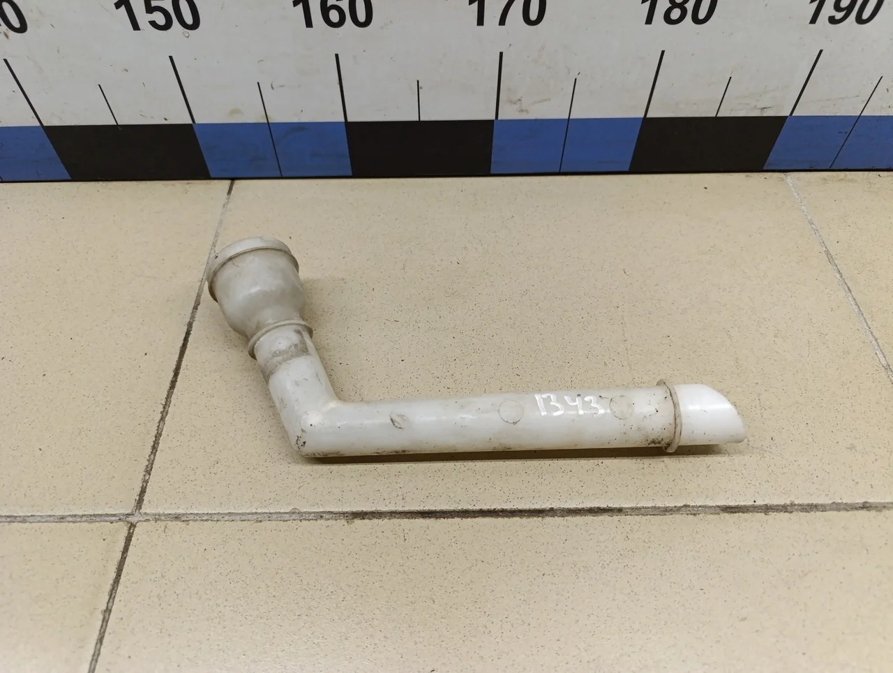 Горловина бачка омывателя Fluence 2010>