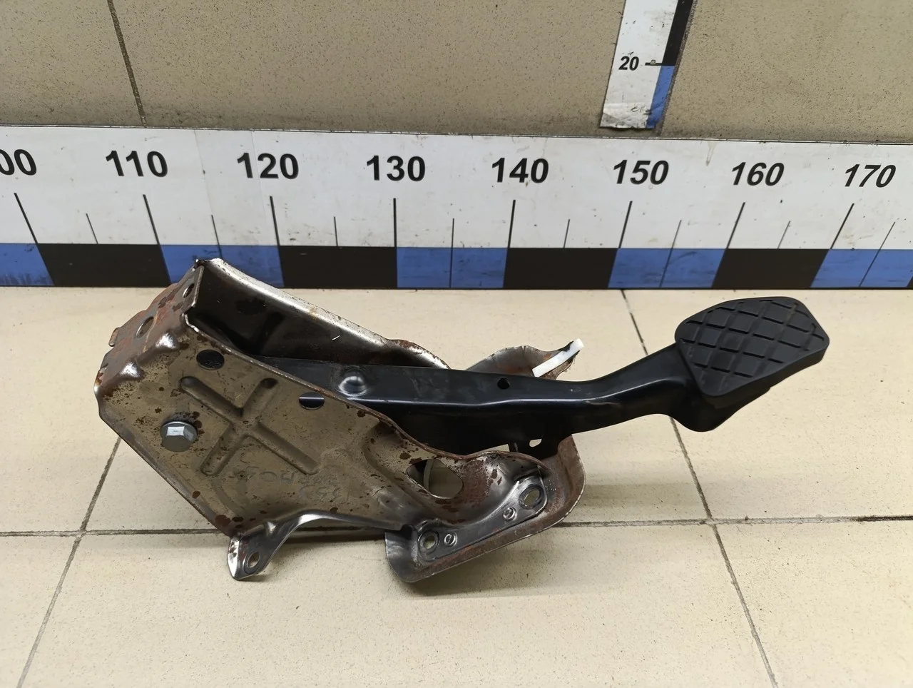 Педаль тормоза Passat [B6] 2005-2010