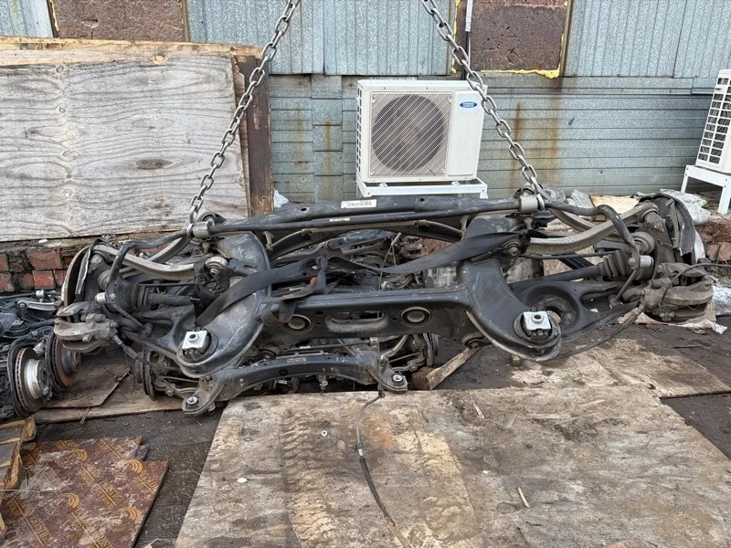 Подрамник Mercedes C 2006-2016 A2123503805 W204, задний