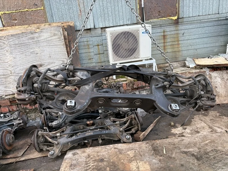 Подрамник Mercedes C 2006-2016 A2123503805 W204, задний