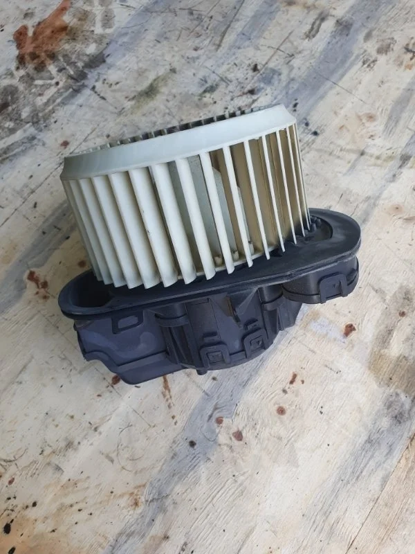 Мотор печки Porsche Cayenne 2016 958. рестайлинг