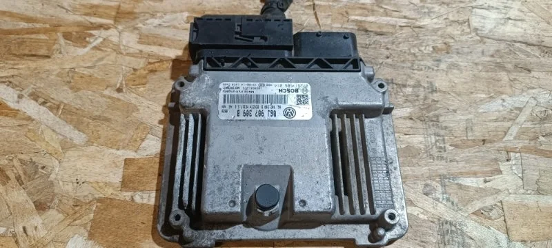 Блок управления двс Volkswagen Passat 2015 365