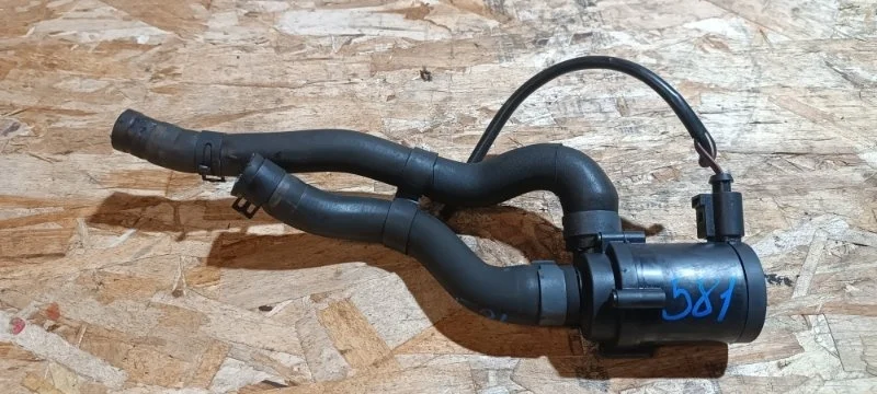 Водяной электро насос Volkswagen Passat 2015 365