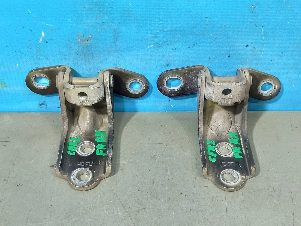 петли двери Kia Cerato 2 TD 2008-2013  02.05.2012