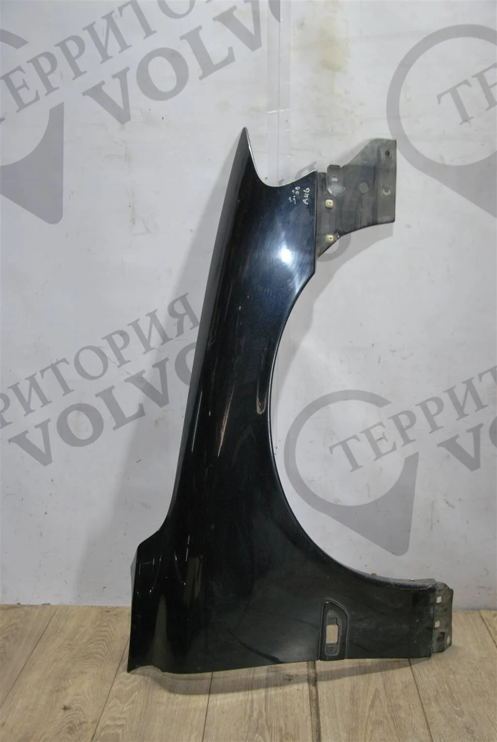 Крыло переднее правое VOLVO S60 2000-2009