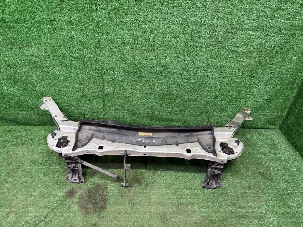 Панель передняя (телевизор) Mercedes E-Class 2019 A2136206300 W213 264.920