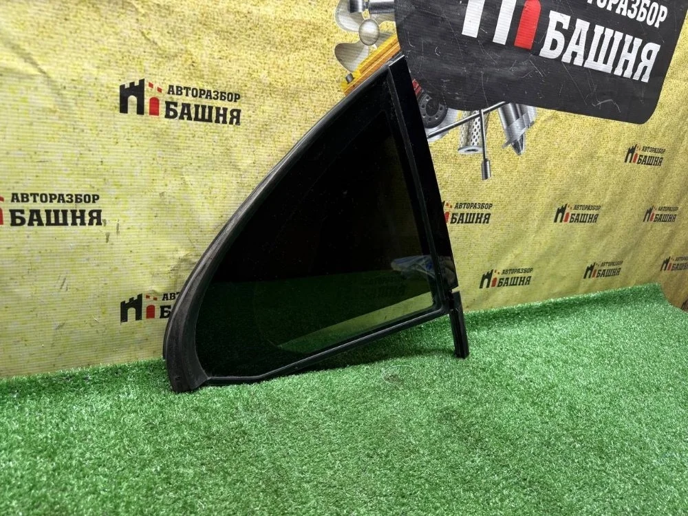 Форточка двери Mercedes E-Class 2019 A2137300255 W213 264.920, задняя правая