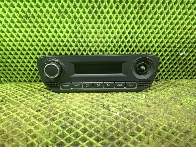 Блок управления климат-контролем Volkswagen Polo 5 2018 6R0907044Q СЕДАН CWV