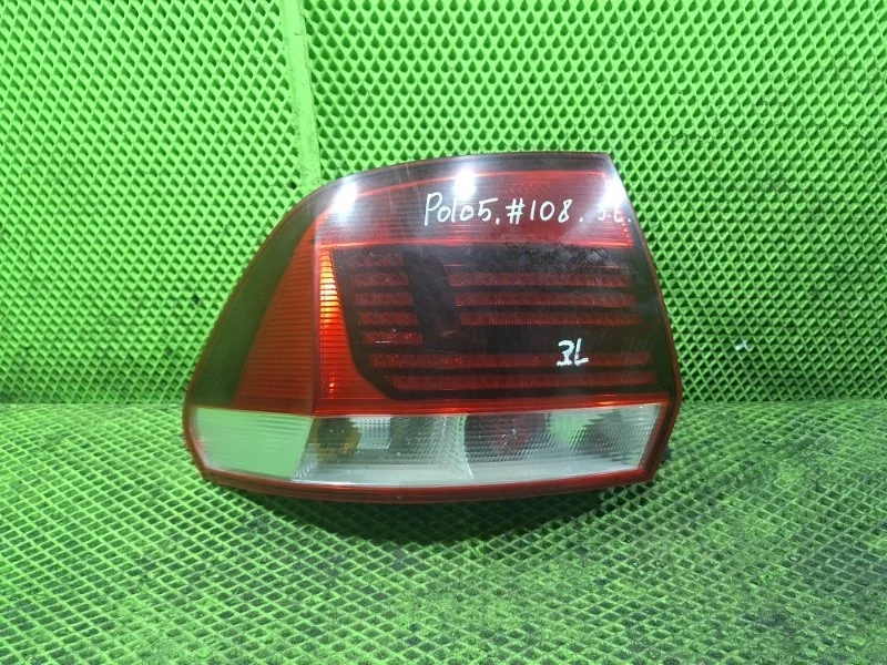 Фонарь левый Volkswagen Polo 5 2018 6RU945095L СЕДАН CWV