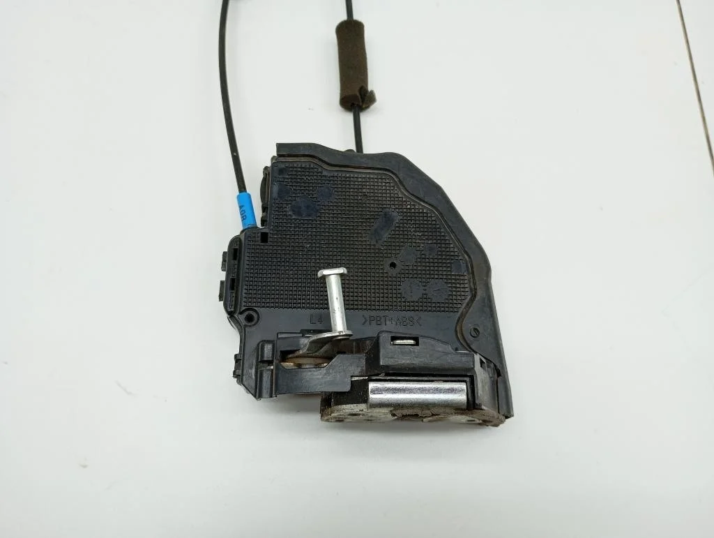 Замок двери задней левой Toyota Camry XV50