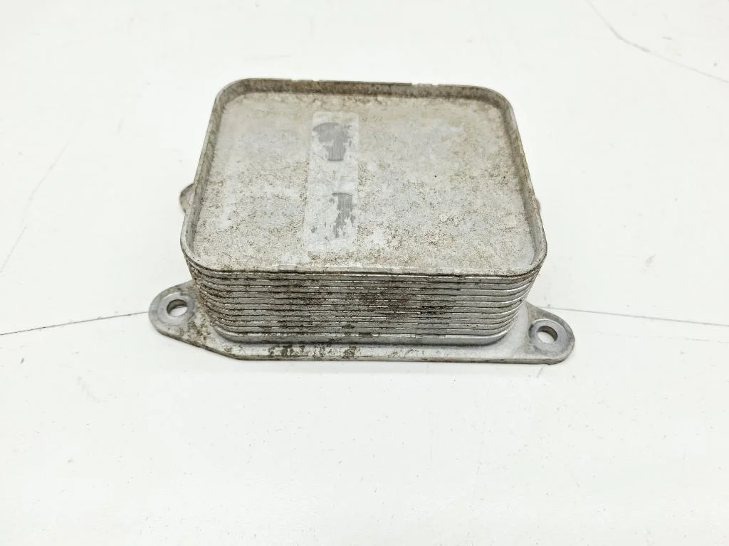 Радиатор масляный Volkswagen Polo 5