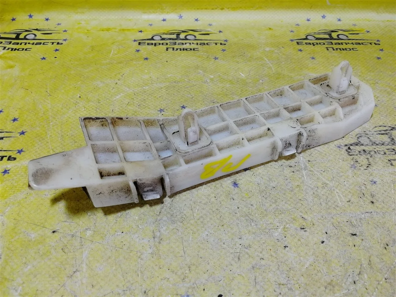 Кронштейн заднего бампера Suzuki Grand Vitara 7184064J00 JT, левый