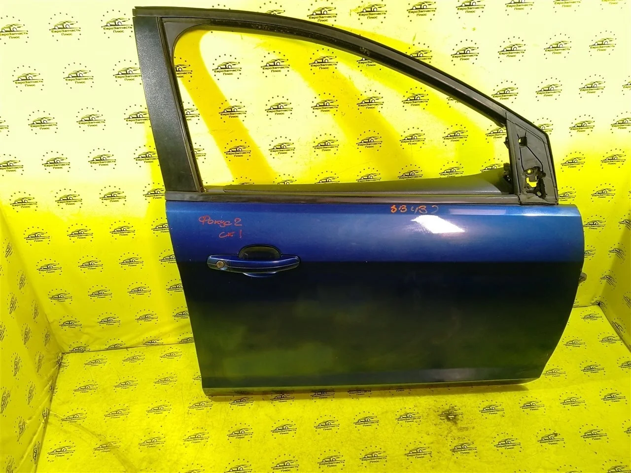 Дверь Ford Focus 2 1530169, передняя правая