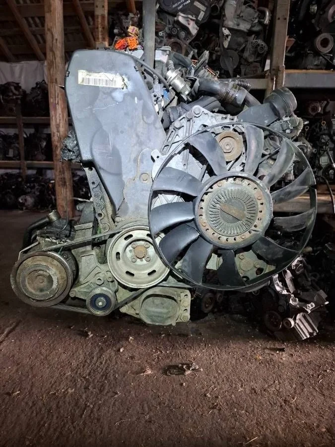 Двигатель ARM Volkswagen Passat B5 1.6 Бензин