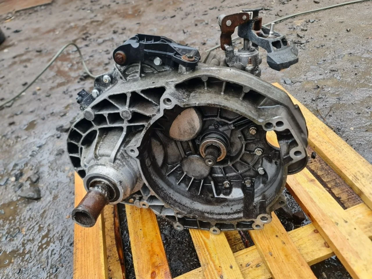 КПП (Коробка передач механическая) BPC Volkswagen Transporter T5 2.5 Дизель