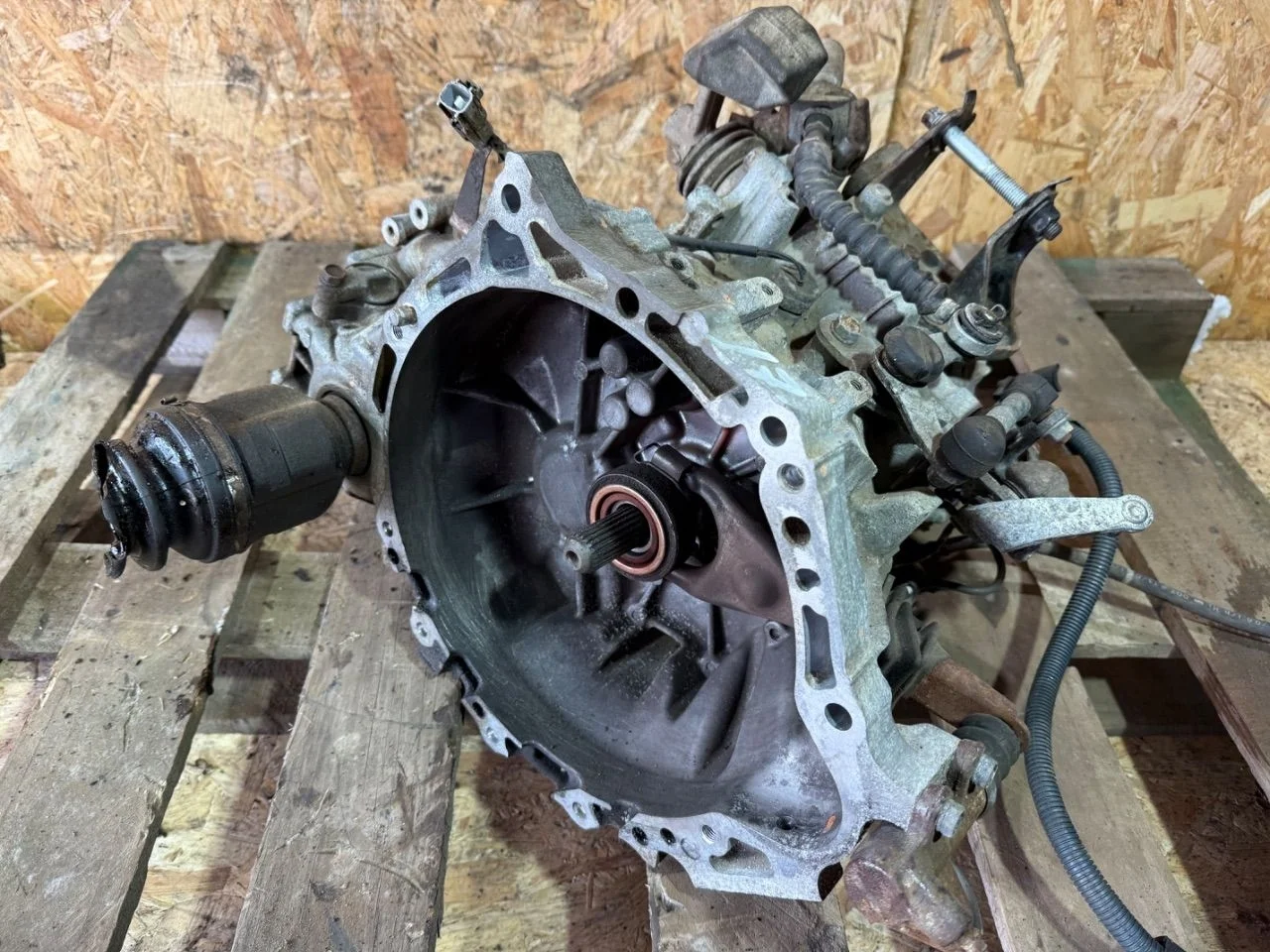 КПП (Коробка передач механическая) 1ZRFE Toyota Auris 1 1.6 Бензин