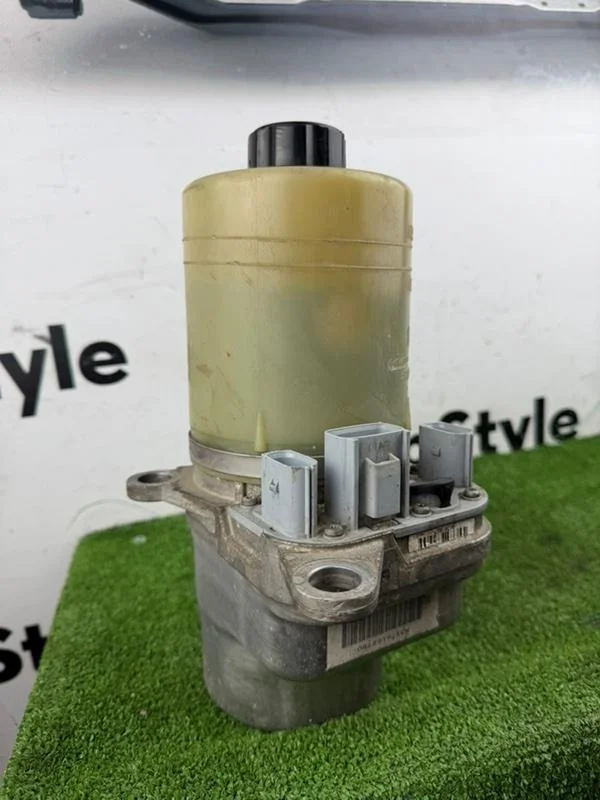 Насос гидроусилителя руля Ford Focus 2 2008