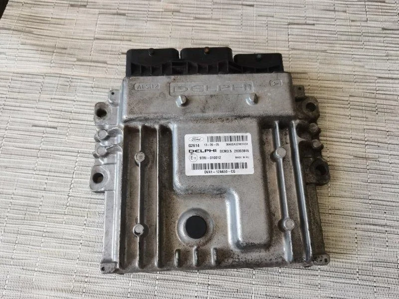 Блок управления двс ford Kuga 2 2013