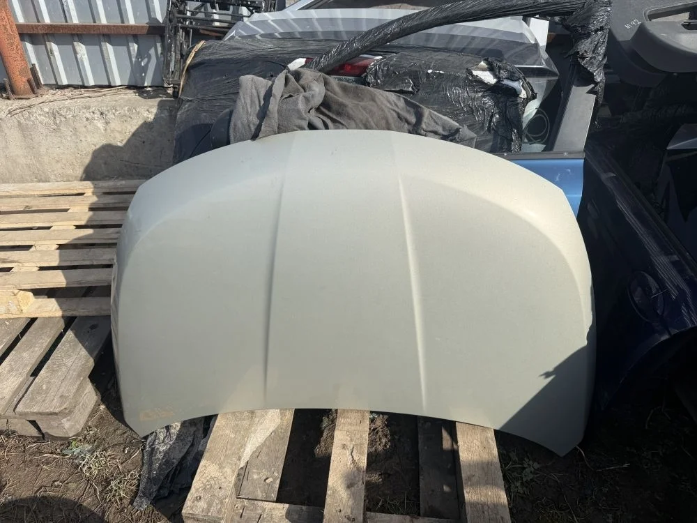 Капот nissan tiida C11 европа К32