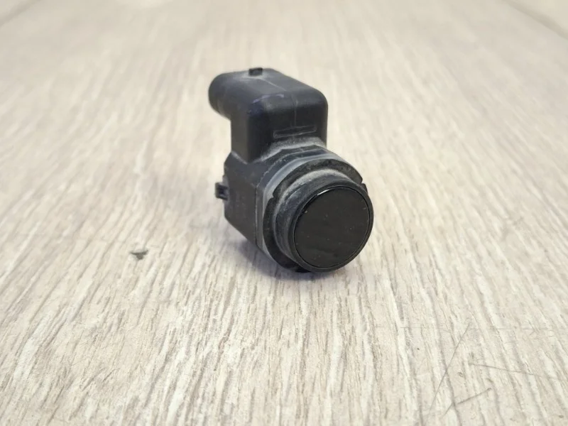 Датчик парктроника Audi Q7 2010 - 2015 4L