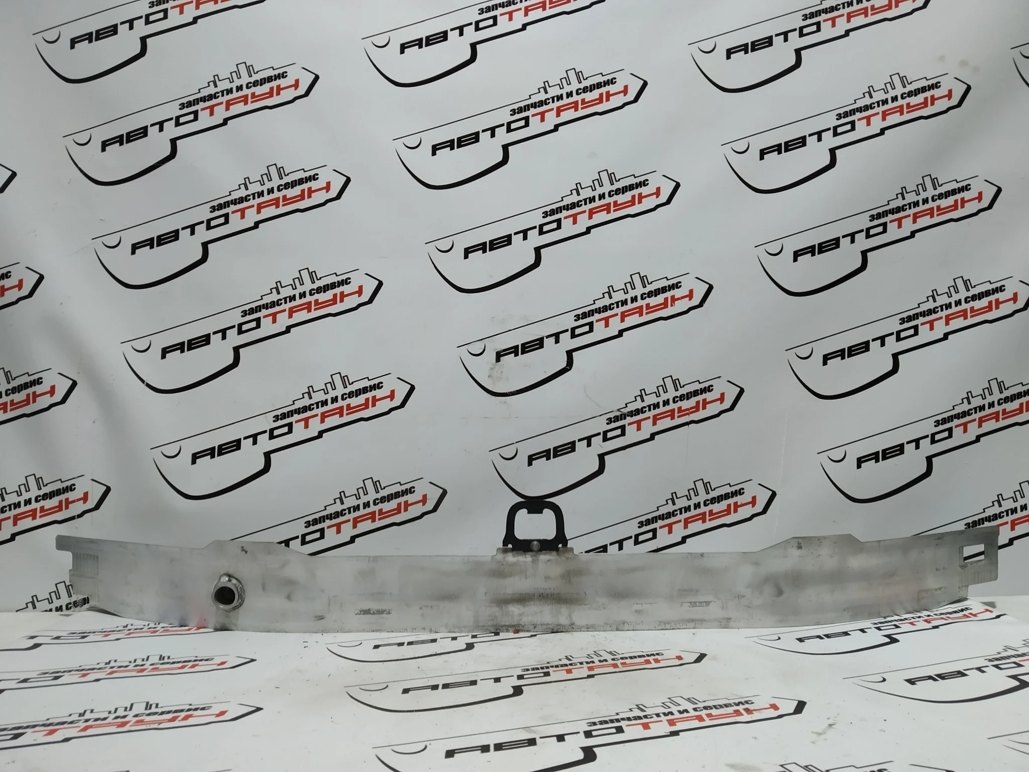 УСИЛИТЕЛЬ БАМПЕРА BMW ПЕРЕДНЯЯ 51117275178