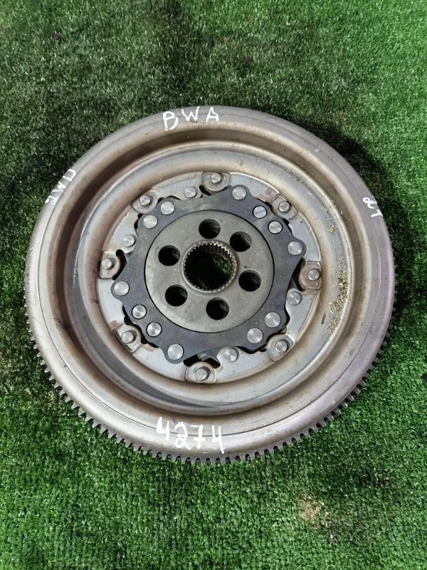 Маховик вариатора Volkswagen Passat 06F105266 BWA