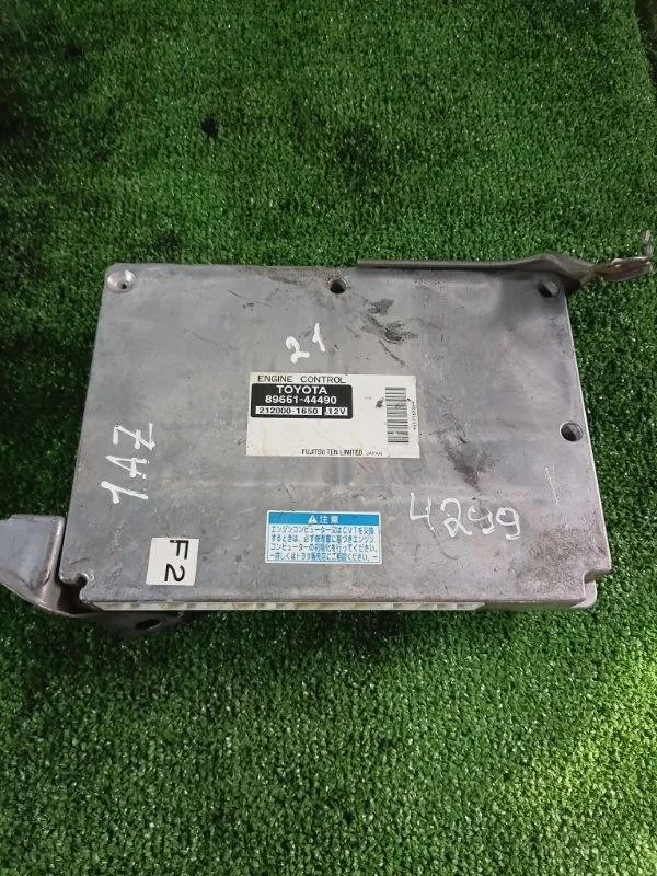 Блок управления Toyota Avensis 8966144490 1AZ-FSE