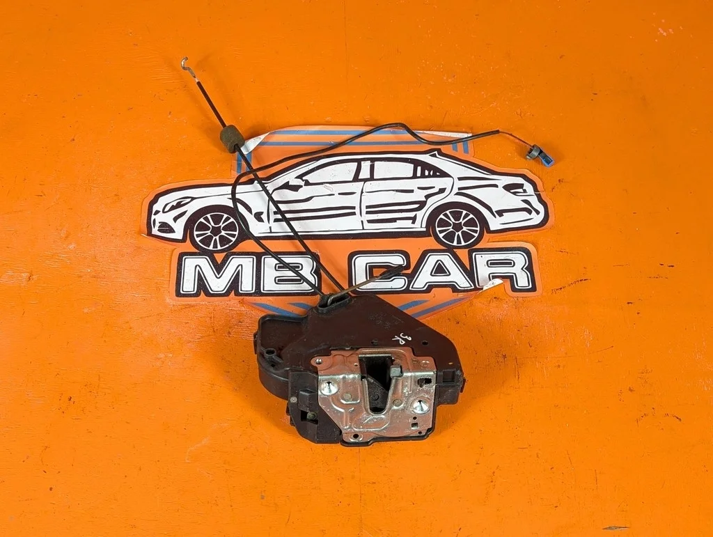 Замок двери задней правой Mercedes-Benz