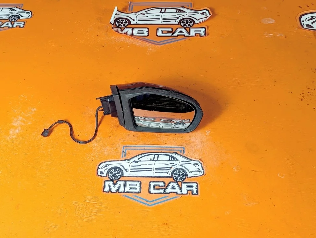 Зеркало правое Mercedes-Benz