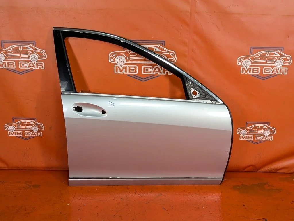 Дверь передняя правая Mercedes-Benz