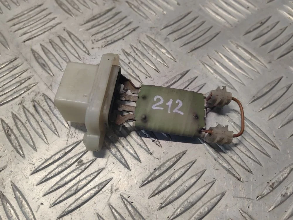 Резистор отопителя Ford Focus II