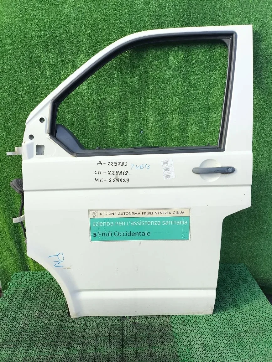 Дверь VOLKSWAGEN TRANSPORTER T5/T6 2003- передняя левая белая б/у TRANSPORTER T5(2003-2015);TRANSPORTER T6(2015-