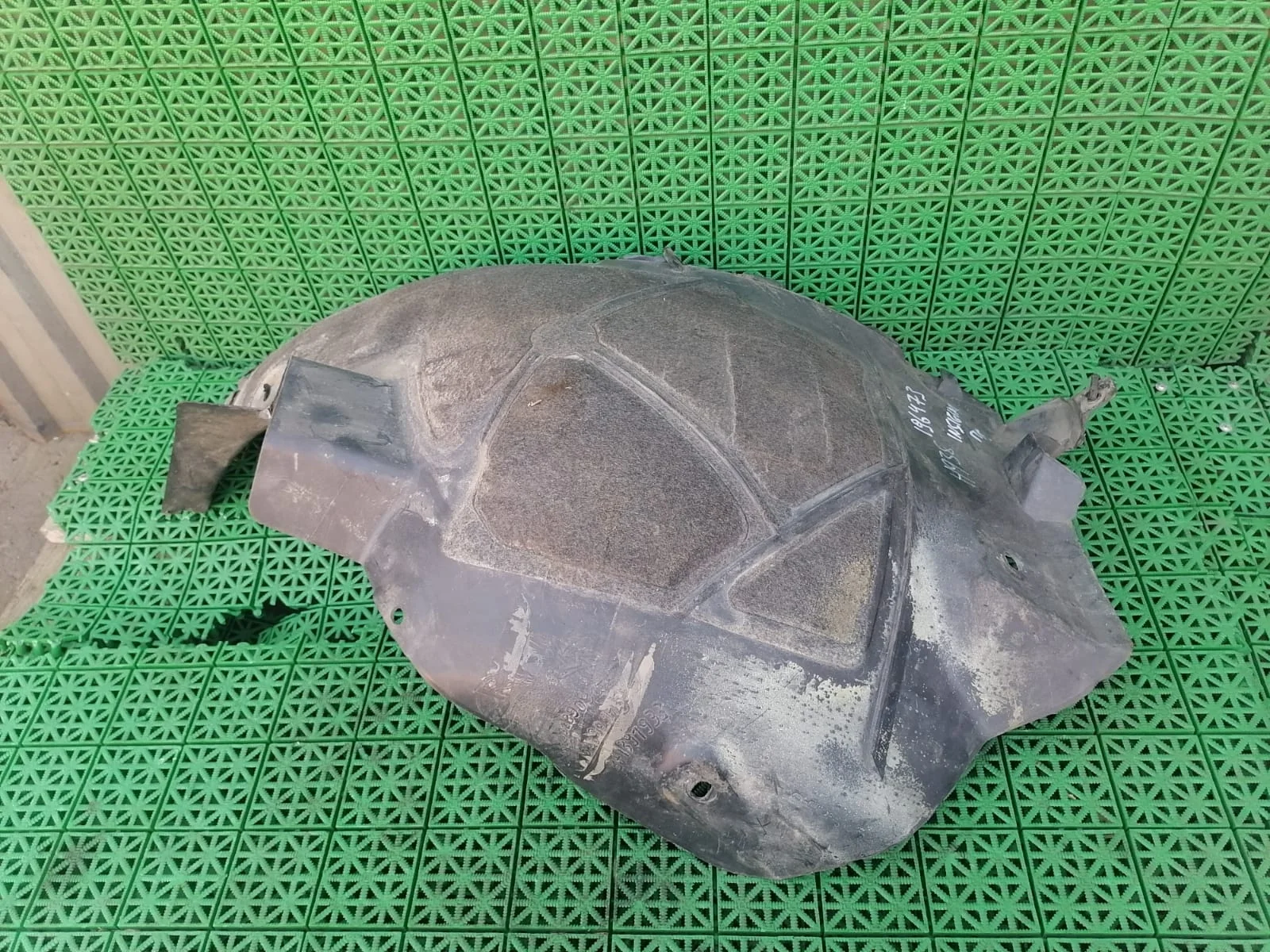 Подкрылок, локер OPEL INSIGNIA 2008- пердний правый в сборе б/у INSIGNIA(2008-