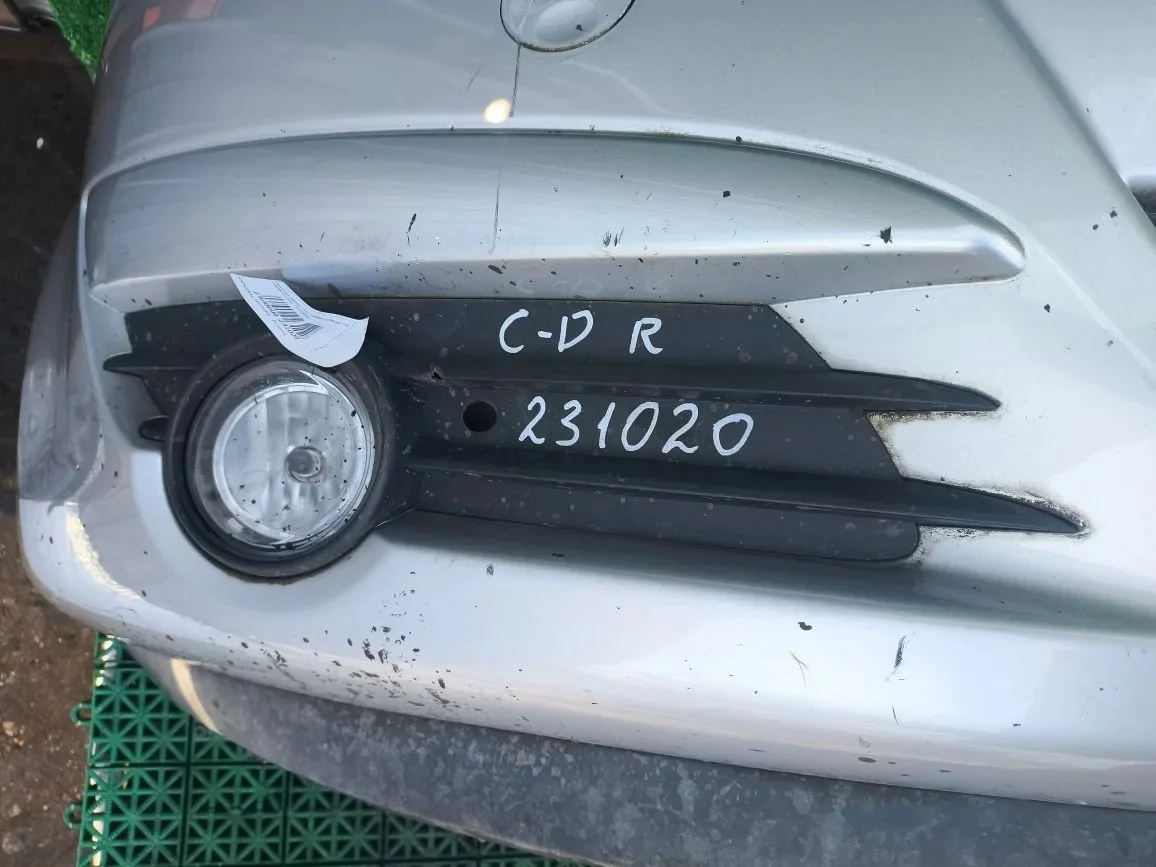 Решетка в бампер OPEL CORSA D 2006- под ПТФ правая б/у CORSA D(2006-2014)