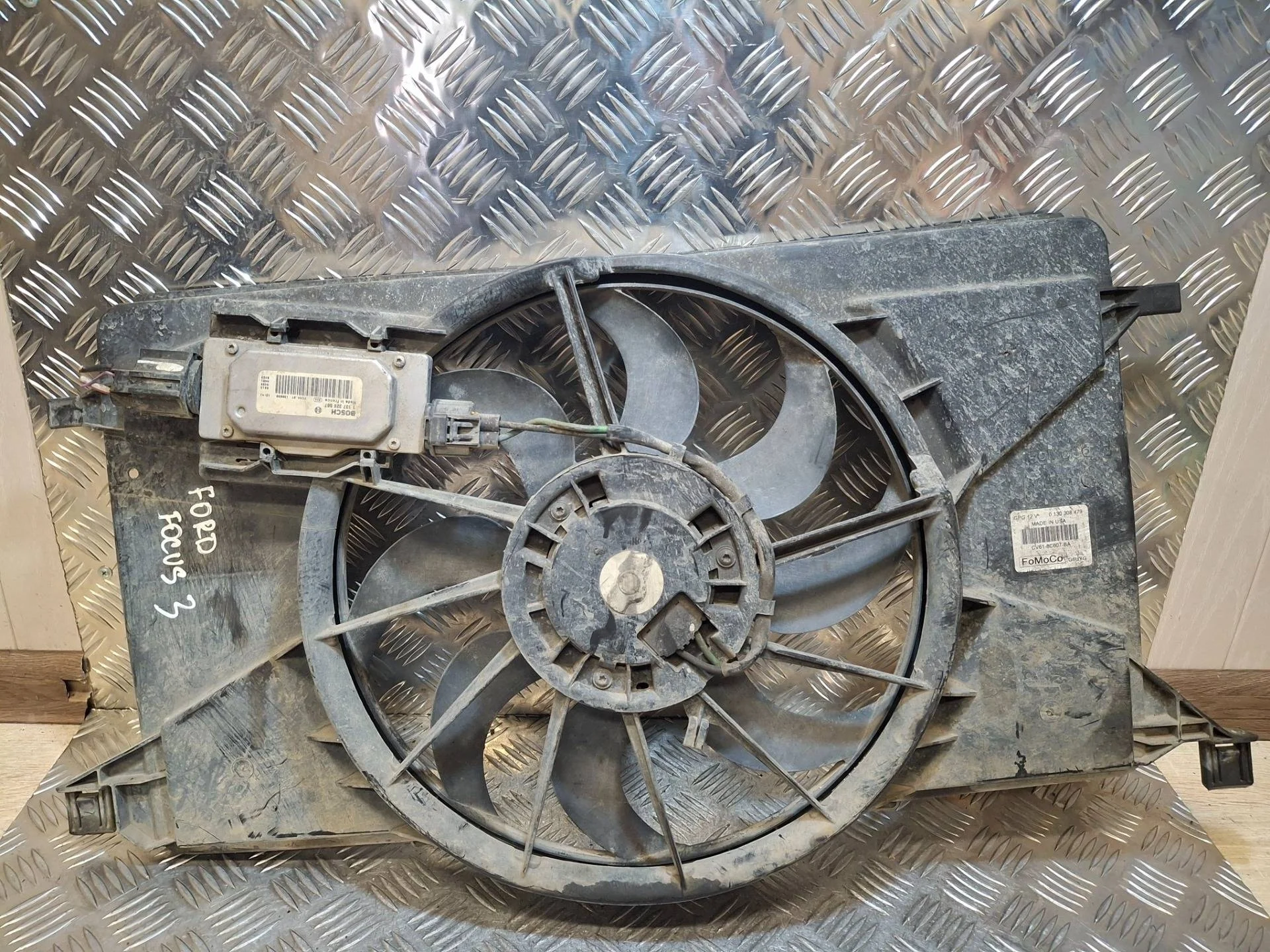 вентилятор охлаждения Ford Focus 3