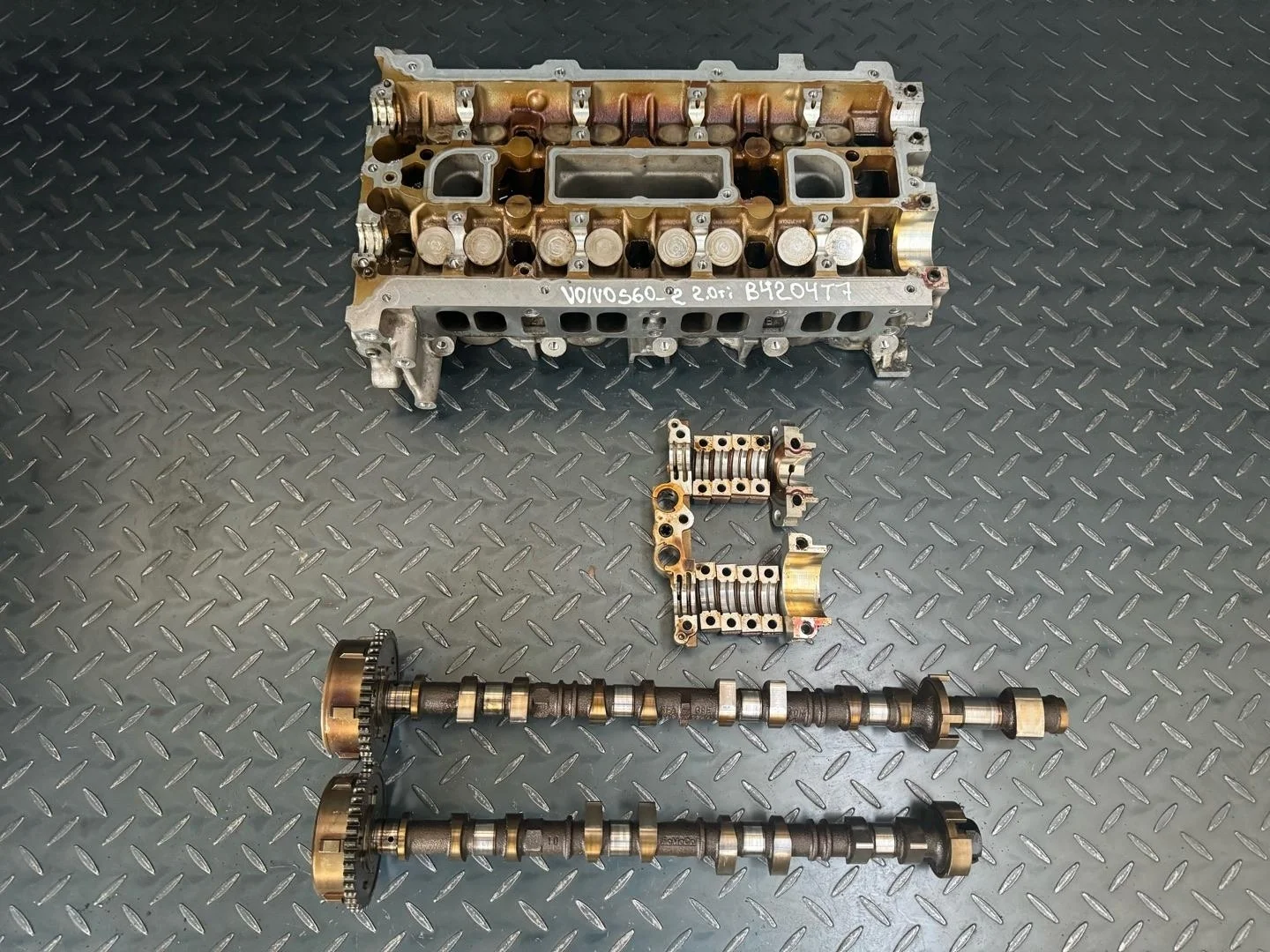 головка блока цилиндров Volvo S60 2