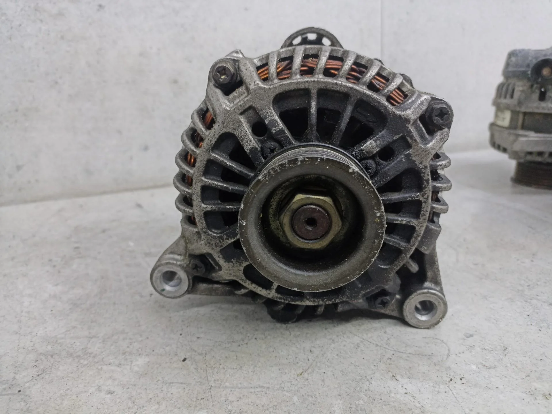 Генератор Peugeot 307 рест. 2008 9640088080