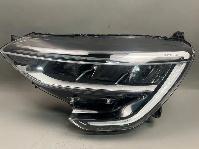 Фара Renault Arkana 2018- 260605885R 1, передняя левая